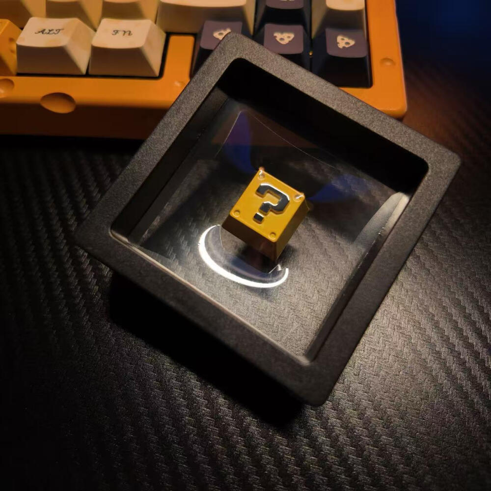 Gaming Keyboard Nearby - Tasto in Metallo Retro 8-Bit Pixel